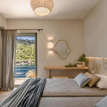 Vila Extraordinary Kefalonia Lavi 2 Bedrooms Seafornt Spectacular Sea Views Private Outdoor Pool Assos *